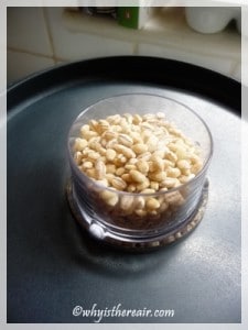 Weigh small amounts of ingredients into the measuring cup