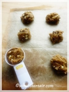 Drop quarter cupfuls to make cookie shop cookies