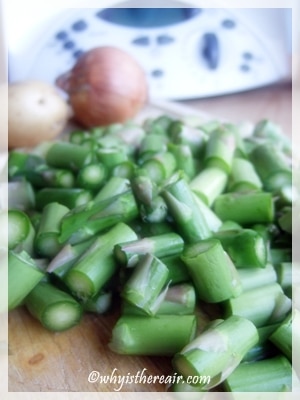 Cut your asparagus stalks into 2-cm pieces to shorten the tough fibers