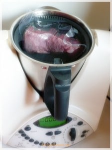 Once water has reached 60 degrees C, put food into internal steamer basket and cook 50 degrees C/25 minutes/Speed 2