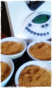 It's fast and easy to make Crème Brûlée with Speculoos in your trusty Thermomix!